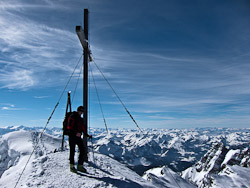 Mit Ski am Birnhorn